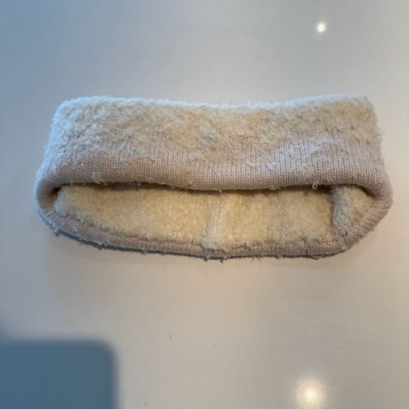 Lululemon Ombre Knit Textured Ear Warmer  BONE/WHTO. - Picture 2 of 5